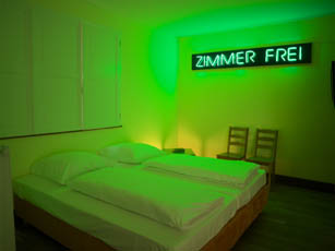 Themenhotel, WDR, Westdeutscher Rundfunk, Zimmerfrei, G&ouml;tz Alsmann, TV, TV Sendung, Fernsehsendung, Christine Westermann